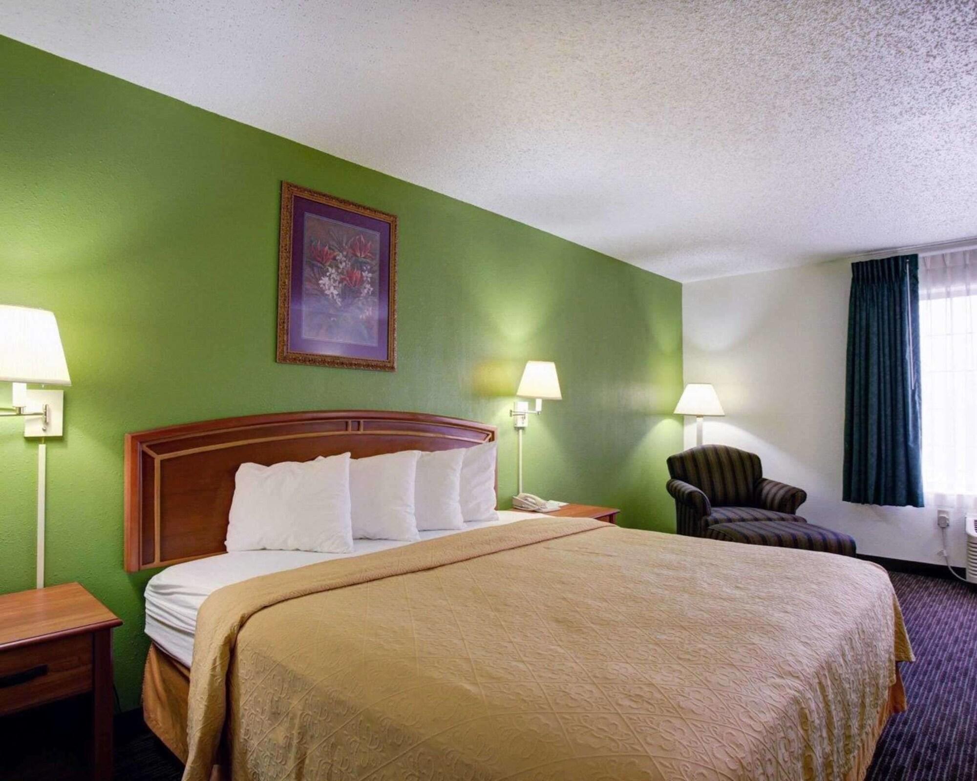 Quality Inn & Suites Airport Austin Extérieur photo
