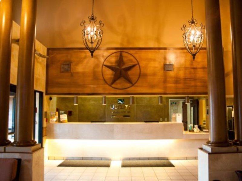 Quality Inn & Suites Airport Austin Extérieur photo