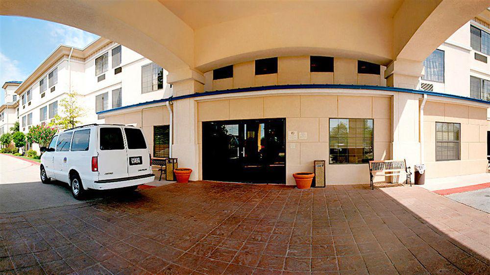 Quality Inn & Suites Airport Austin Extérieur photo